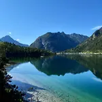Bergblick-apartment In Tirol Pflach
